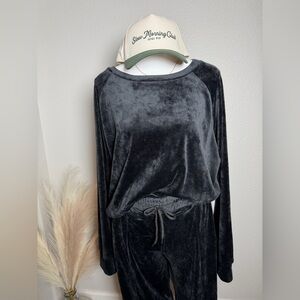 Black Velour Jogger Lounge Set